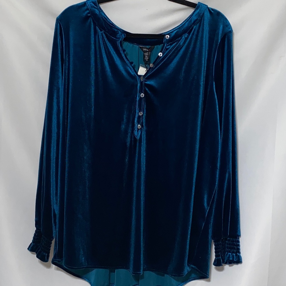 NWT INTRO STRETCH WO SIZE 2X   DEEP TEAL VELVET TOP FLOWY‎ BUTTON FRONT - Picture 2 of 11